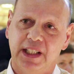 Portretul lui Dante Bonuccelli, arhitect și designer argentinian care trăiește la Milano