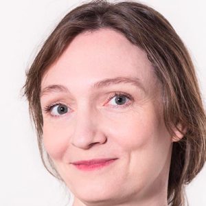 Gresie Mutina din cercul autorilor Ingăi Sempé într-o recepție