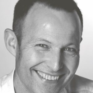 Peter Harvey, designerul canapelei Mon Coeur și al fotoliului Nautile