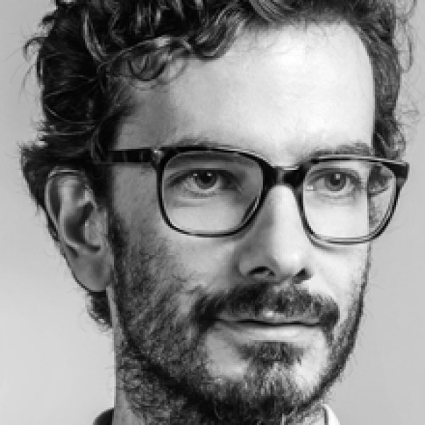 Designerul Andrea Steidl autorul colectiei Suiseki de la LaCividina