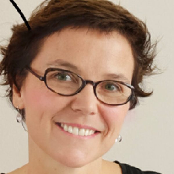 Constance Guisset, designer și scenograf din Paris, autoarea sistemului modular Waves pentru LaCividina