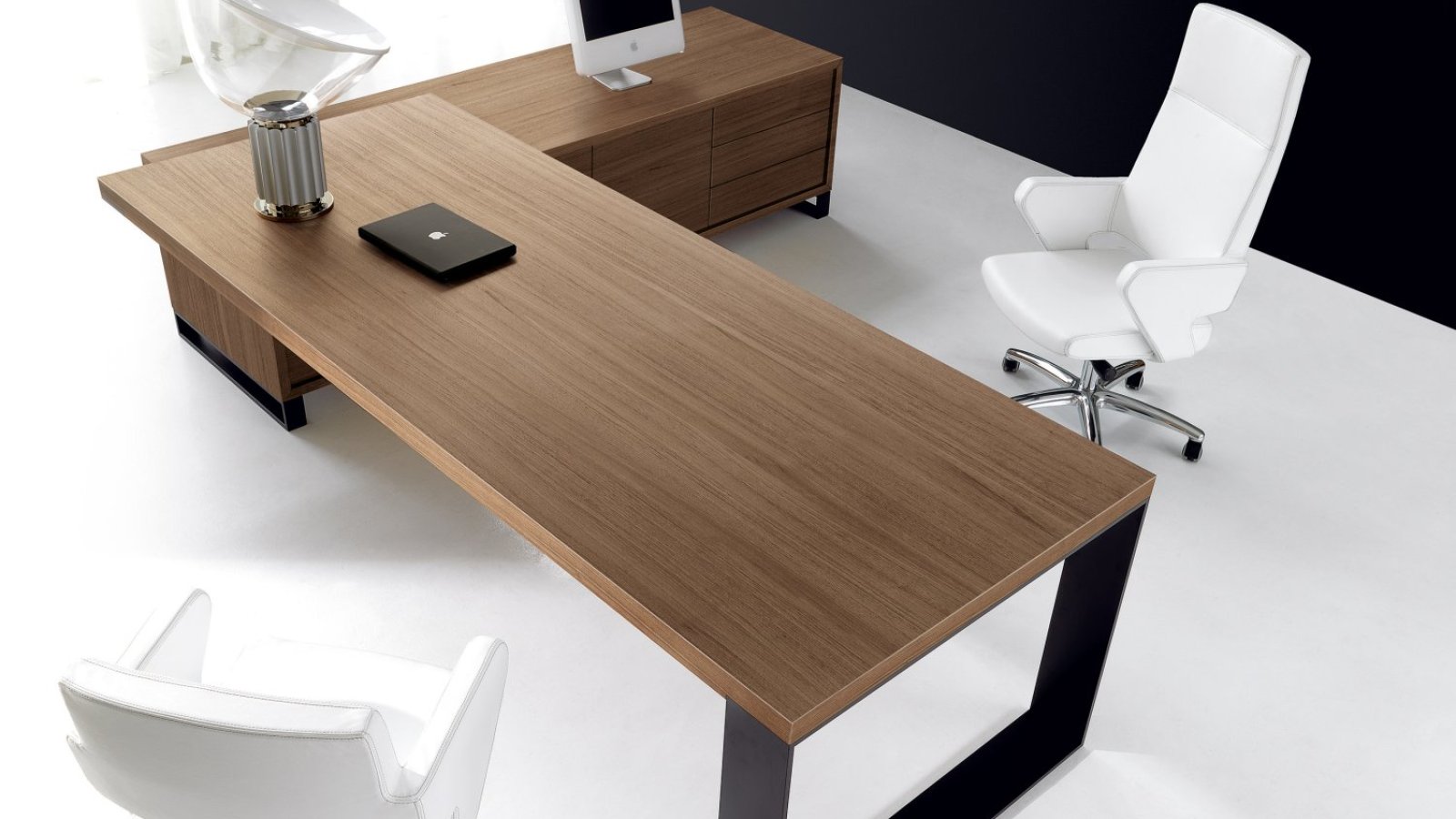 Birou directorial New Loop de la IVM Office, vedere de ansamblu