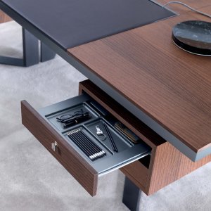 Masa rotunda Lloyd cu diametrul de 140 cm