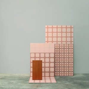 Placa Betty Set de la Mutina cu element grafic