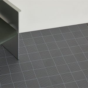 Living cu covor ceramic Fringe