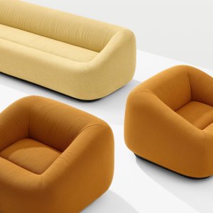 Canapea Aom de la Arper într-un lounge de birou