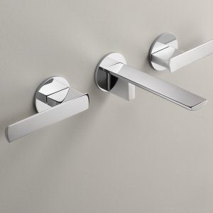 Ayla de la Cea Design, baterie murală cu două manete din oțel inoxidabil lustruit