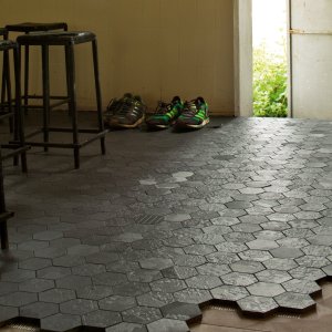 Déchirer în culoarea colorată în masă Bianco