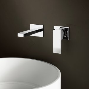 Baie de birou cu baterii de baie de design Mint de la Fantini la lavoar