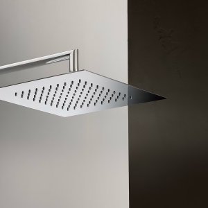 Baterii de baie de design semnate Angeletti & Ruzza: Mint lângă un lavoar pe blat