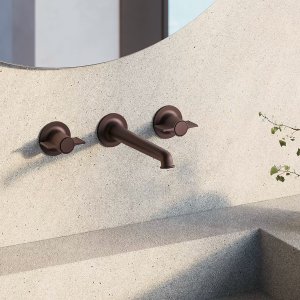 Baterii baie design Flora de la Fantini, grup de lavoar cu trei găuri cromat, mânere cu o aripă