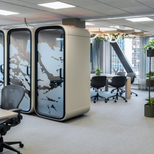 Panouri din oțel vopsit electrostatic la Framery One Compact