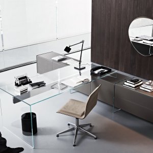Birou design Air Desk de la Gallotti & Radice din cristal transparent