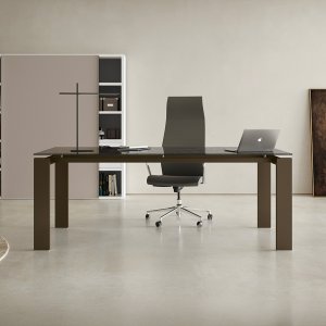 Birou directorial GO de la Colombini Office cu suporturi din melamină