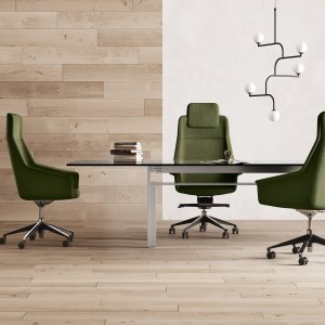 Scaun direcțional Jera Chair de la Las Mobili cu tapițerie matlasată și bază cu 5 brațe din aluminiu lustruit