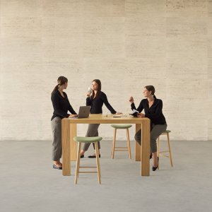 Blat de gresie pietra piasentina pe un mobilier Kyo
