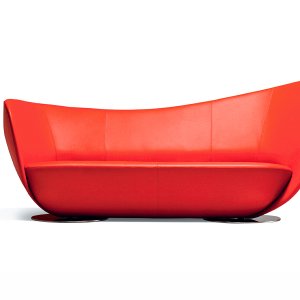 Fotoliul Mon Coeur din trei sferturi, design semnat de Peter Harvey