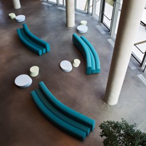 Osaka de 630 cm în sala de așteptare a unei clinici
