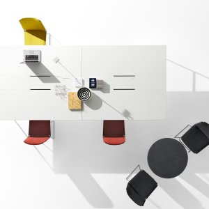 Tăviță pentru cabluri sub blatul unui birou 20.Venti