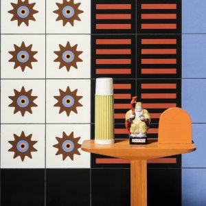 Graficul Stripes desenat de mână de Nathalie Du Pasquier