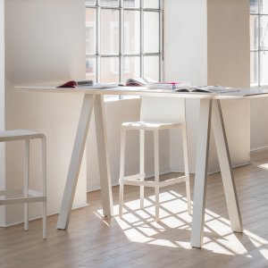 Capră din țeavă de oțel 80×40 mm a mesei Arki-Table