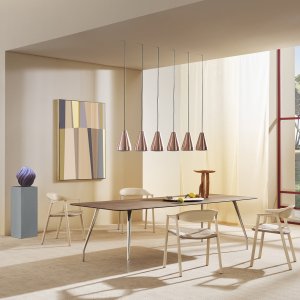 Rizz Workstation pentru patru cu panouri și puntea luminoasă K_LUCE