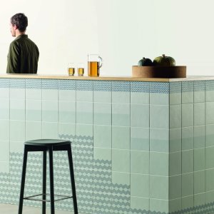 Model Grainy Green din colectia Tape in gresie smaltuita