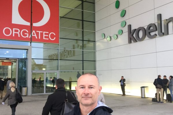 ORGATEC 2026: ce înseamnă „confort psihofizic” în jurul unei mese